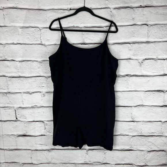 Torrid Plus Size 4 Black Bike Short Playsuit Casual romper - Picture 3 of 7